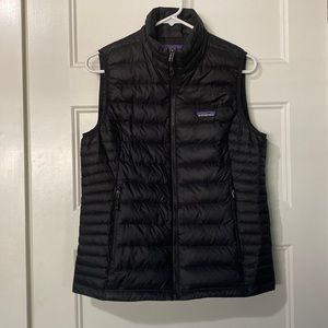 Patagonia Women’s Down Vest (M)